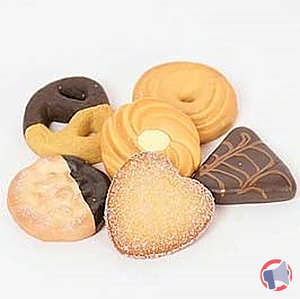 Rappel produit Biscuits secs artificiels X6 assortis aliment factice décoration