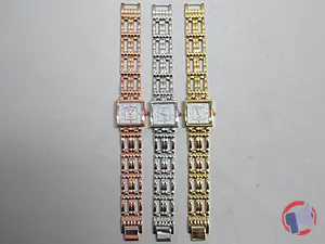 Rappel produit Montre Femme en métal avec cadran strass Celsior