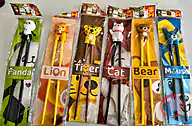 Rappel produit CHOPSTICKS HELPER Lion, Lapin, Tigre, Souris, Ours, Chat chopsticks helper / aide baguette et baguette modèle Lion, Lapin, Souris, Ours, Chat, tigre.