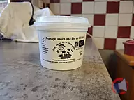 Rappel produit fromage blanc lissé au lait cru ferme de la fosse à l'eau (photo numéro 1)