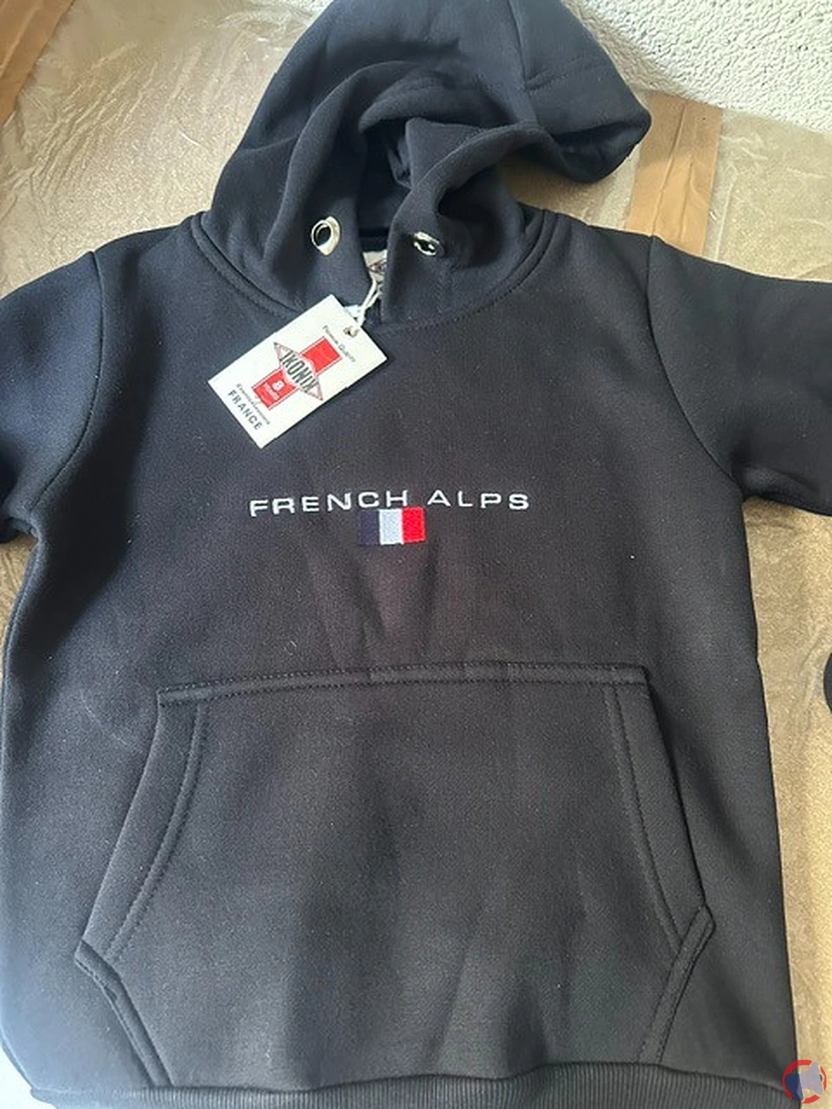 Ikonik : rappel d’un sweat-shirt à capuche pour enfant (informations et mesures à prendre)