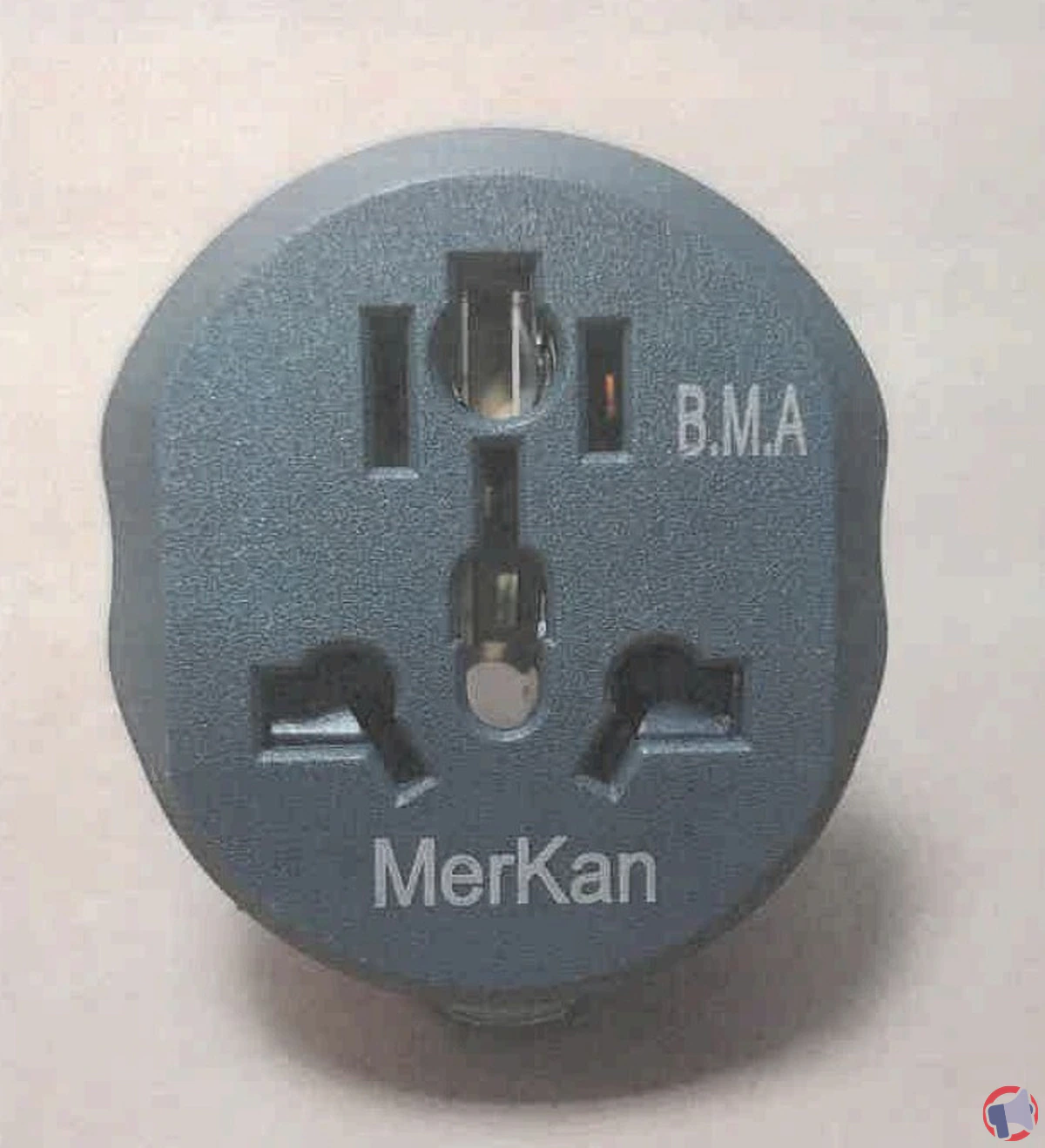Rappel de produit : l'adaptateur Marken présente un risque de choc électrique