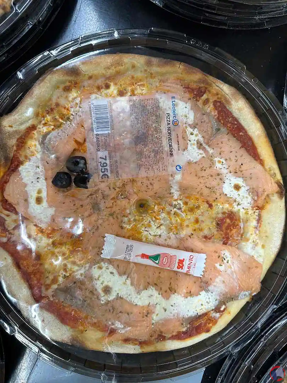 Rappel de pizzas norvégiennes chez E.Leclerc de Larmor-Plage en raison de contamination à la listéria