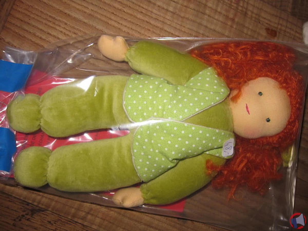 Rappel de produit : Les poupées câlines retirent leur poupée en tissu velours de coton du marché