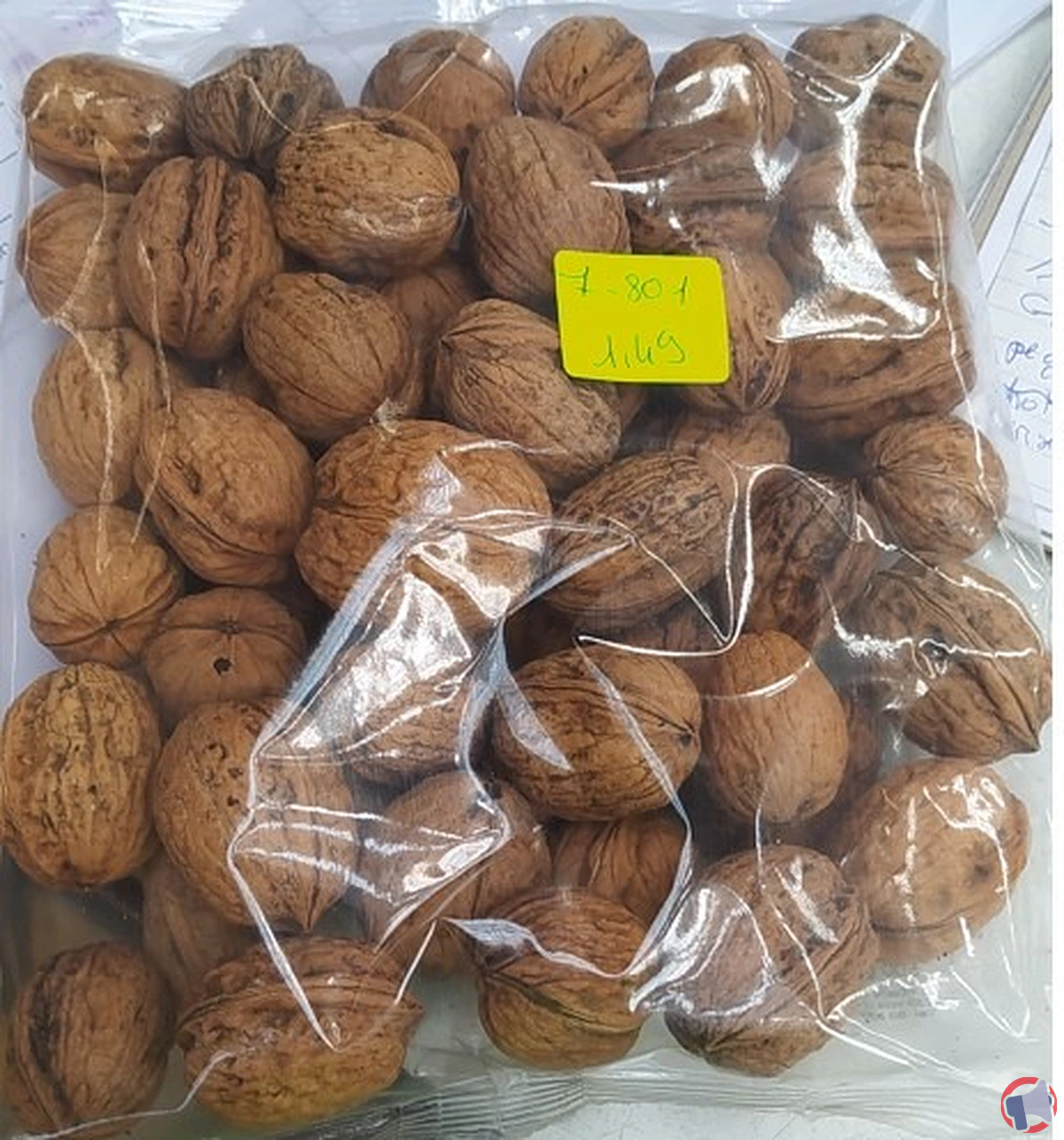 Rappel de sachets de noix avec coque vendus chez NOZ pour risque de présence d'insectes
